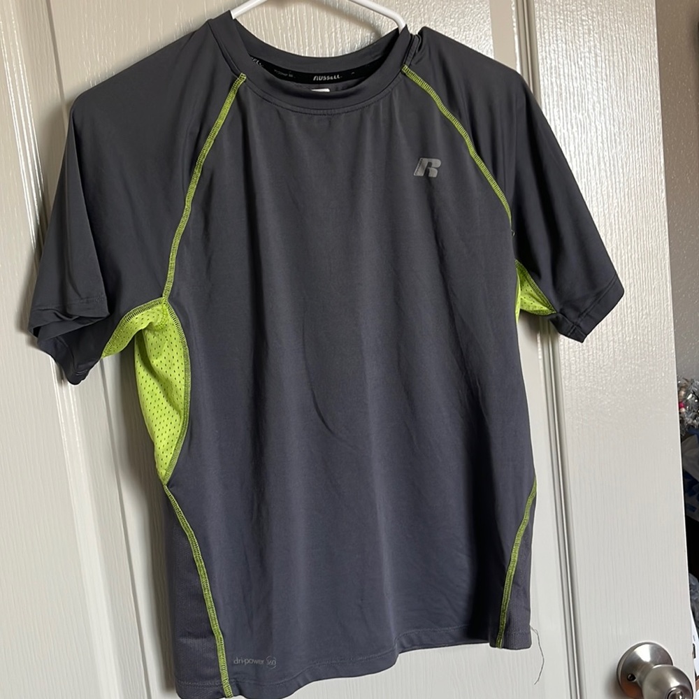 Russell dri-power grey shirt. Youth XL (14-16)